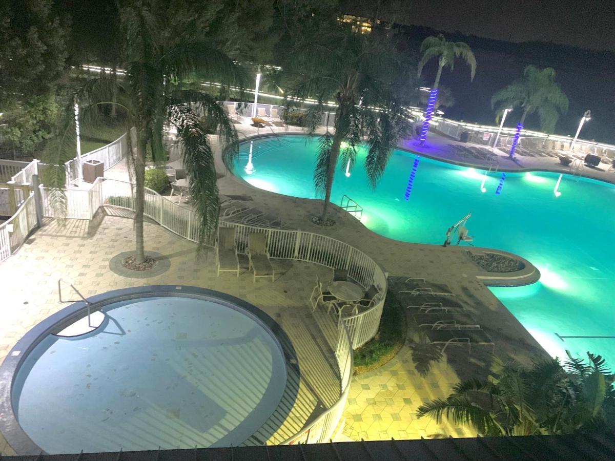 Disney Just 1 And A Quarter Mile Away, Blue Heron 1 Room 2 Bath,Amenities,6 Guests, Walk To Restaurants, No Fees At Check In Орландо Экстерьер фото