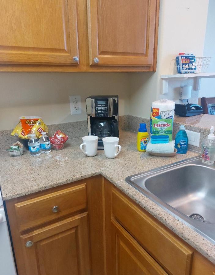 Disney Just 1 And A Quarter Mile Away, Blue Heron 1 Room 2 Bath,Amenities,6 Guests, Walk To Restaurants, No Fees At Check In Орландо Экстерьер фото